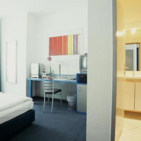 Hotel Alt - Tegel Берлін Номер фото