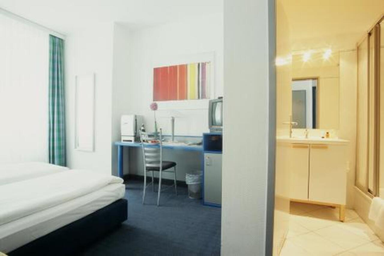 Hotel Alt - Tegel Берлін Номер фото